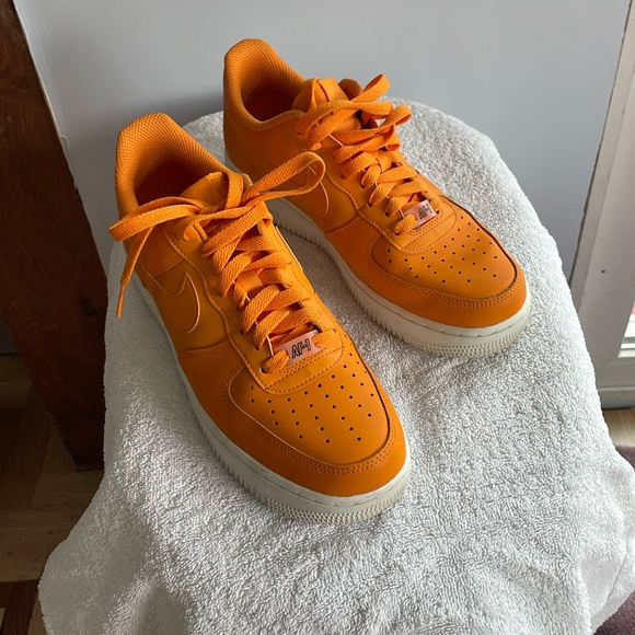 Nike AF1 - Picture 1 of 3